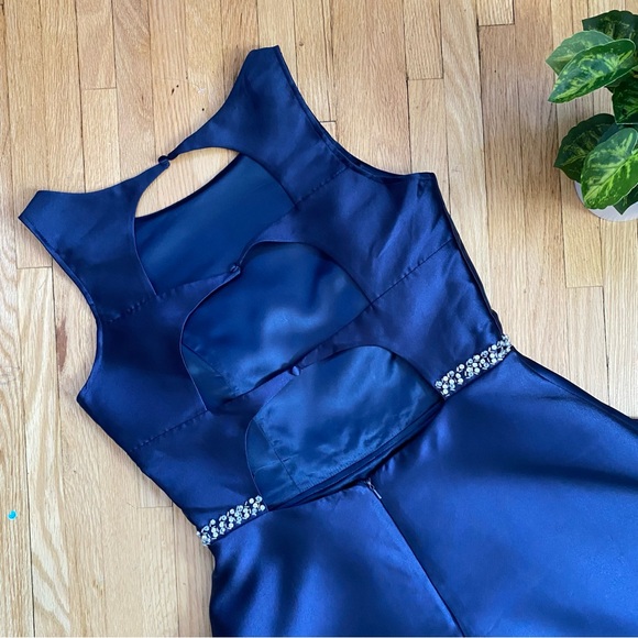 Minuet Petite Navy Fit & Flare Crystal Waist and Open Back Satin Dress Size L - Picture 9 of 11